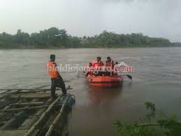 Awas...! TMA Bengawan Solo Masuk Siaga Dua
